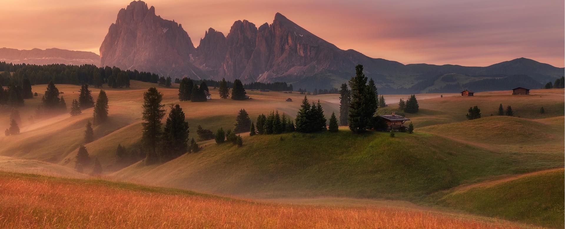 Die Seiser Alm in Orangetönen