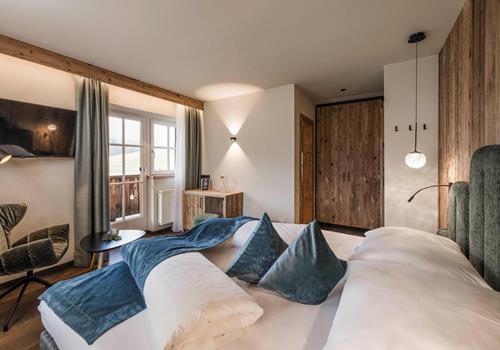 Double Room Dolomiten with South-Facing Balcony