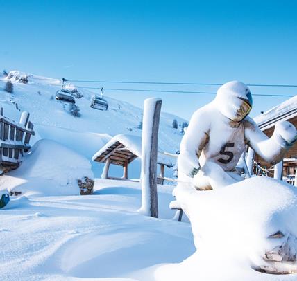 Hotel Goldknopf auf der Skipiste