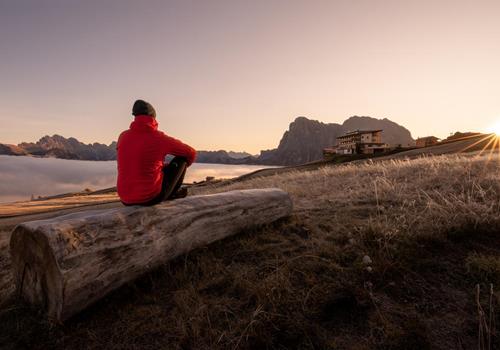 hotel-goldknopf-seiser-alm-herbst-sonnenaufgang-patrick-10